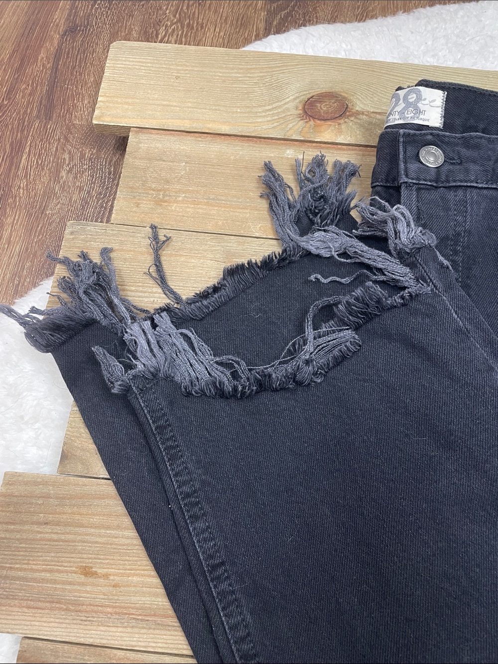 Free People NWT Maggie Mid Rise Distressed Straight Jeans in Washed Black - Picture 3 of 7